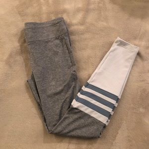 Bombshell leggings in Xs